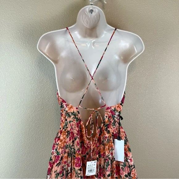 ASTR the label tropics plunge maxi dress in peach fuchsia floral - Picture 9 of 12